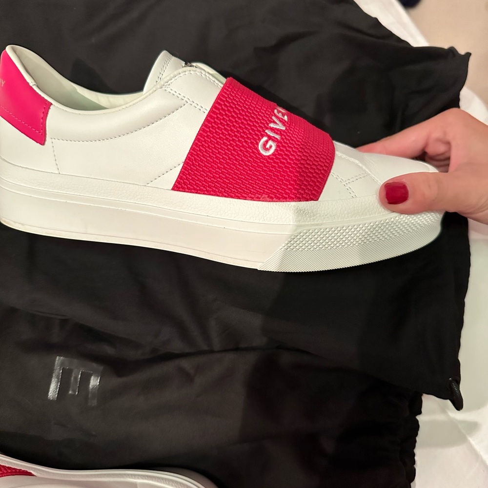 BRAND NEW Givenchy Sneakers - Picture 6 of 8